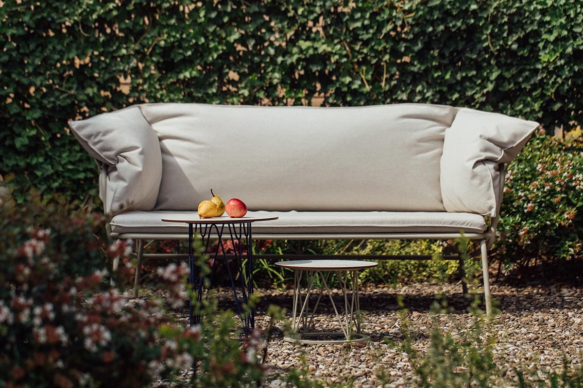 sofa Ataman Mesh u prirodi
