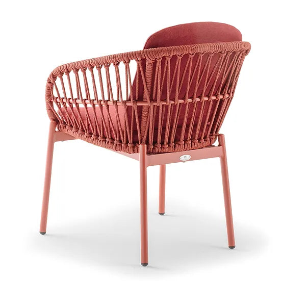 Stolica Elba sa sintetičkim užetom crvene boje stražnji prikaz